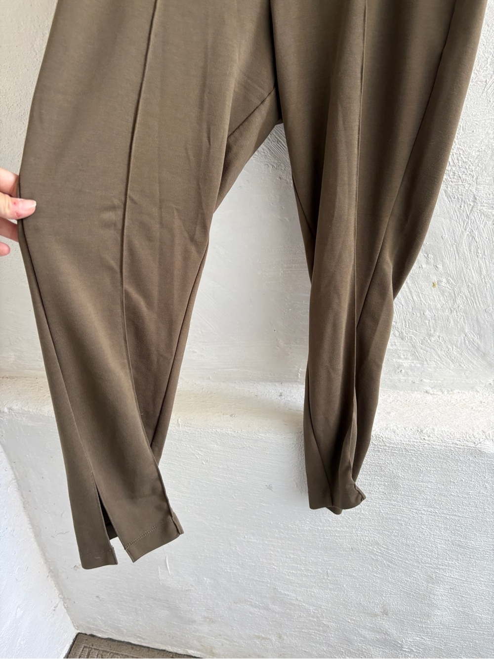Green Universal standard pintuck pointe pants in olive - Picture 2 of 5